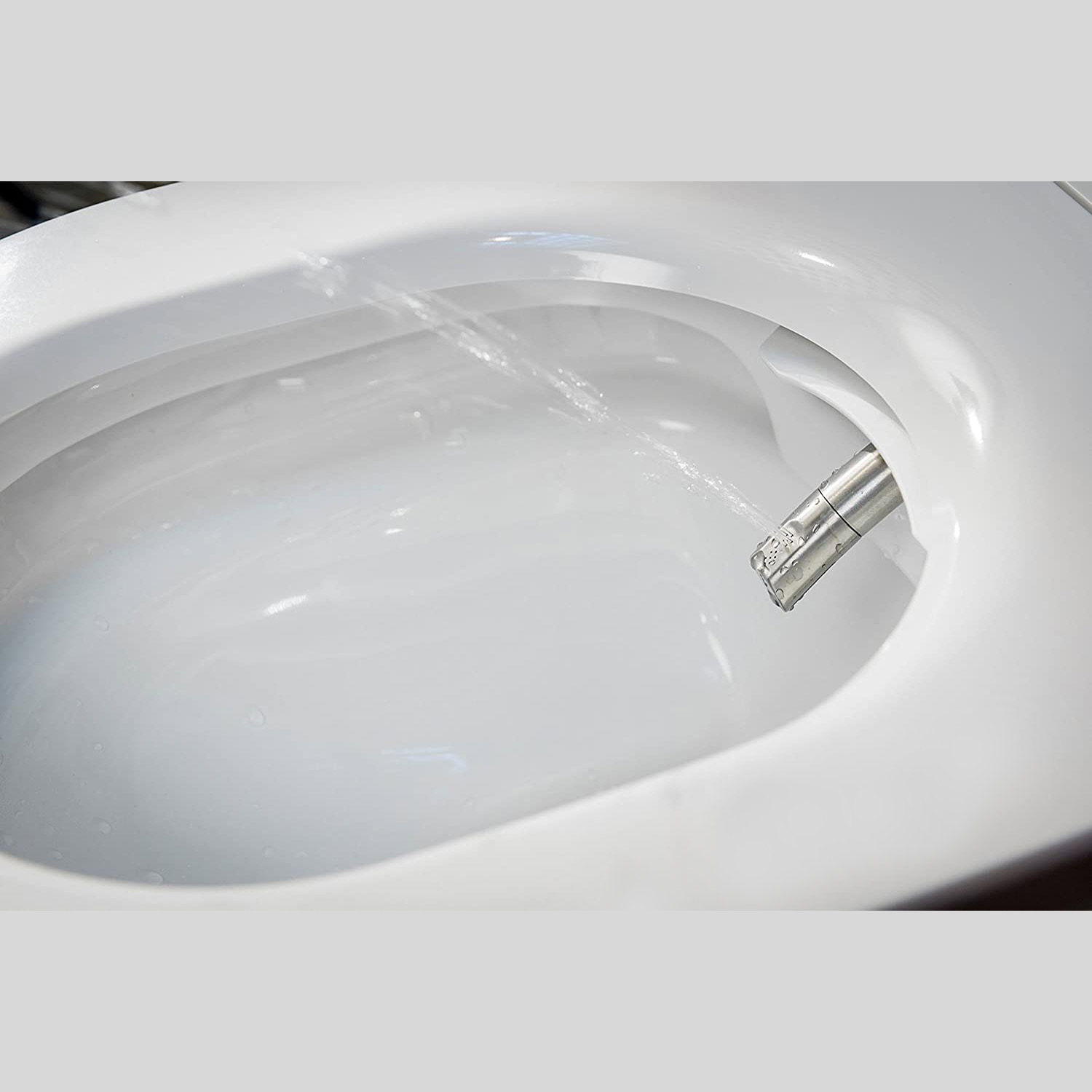Toilette japonaise - Bernstein Pro+ - nettoyage des fesses